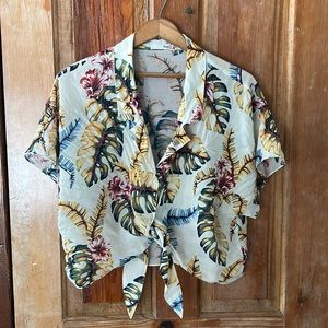 Wilfred Free: Tropical Button-Down Tie-front Crop Blouse